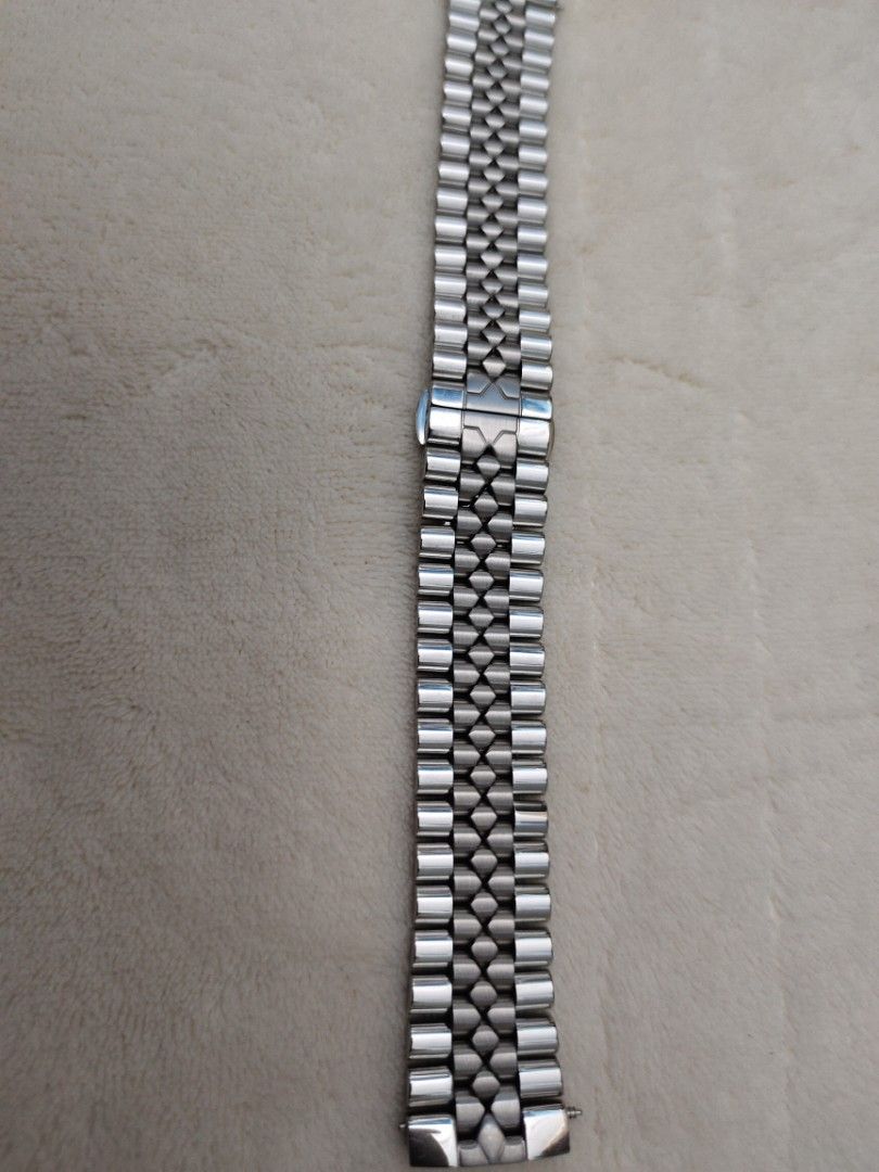 20mm Stainless steel Bracelet (Category: Men's Watches) located in Tuba. Submitted by drickbernard (Listing ID 1323959267, Image 3). Description: NEW Stainless steel watch bracelet 20mm Complete links.