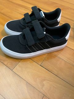 （分類：）位於 。 由 maytemir 提交（商品編號 1323836188，圖片 1）。簡介： 。