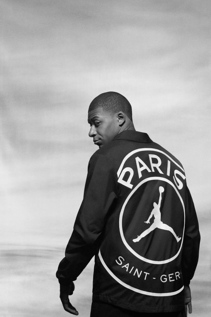 Air Jordan x PSG Coach Jacket Fesyen Pria Pakaian Baju Luaran di Carousell