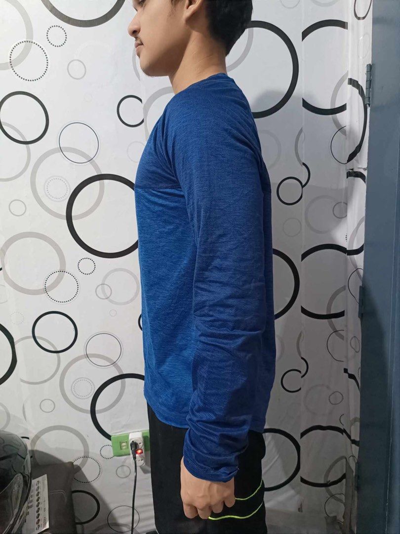 American Eagle Outfitters Men s Dri fit Men s Fashion Activewear on Carousell