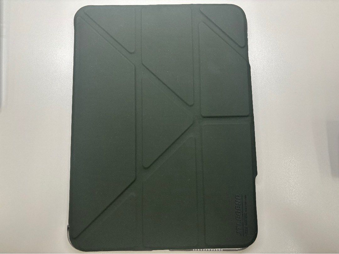 Apple ipad 10 （分類：平板電腦 - iPad）位於 Hong Kong。 由 happyyyl 提交（商品編號 1323842117，圖片 1）。簡介： 有盒 全新叉電線、火牛 連靚名牌機套 價值$3xx （有單） 在保養期 剛於Apple換了新機 不議價。