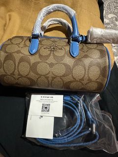 (Category: ) located in . Submitted by lux4less4u (Listing ID 1323828081, Image 1). Description: .