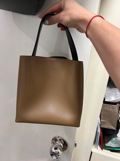 （分類：）位於 。 由 waylau 提交（商品編號 1323985862，圖片 1）。簡介： 。