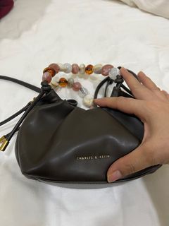 (Category: ) located in . Submitted by maechu86 (Listing ID 1323958681, Image 1). Description: .