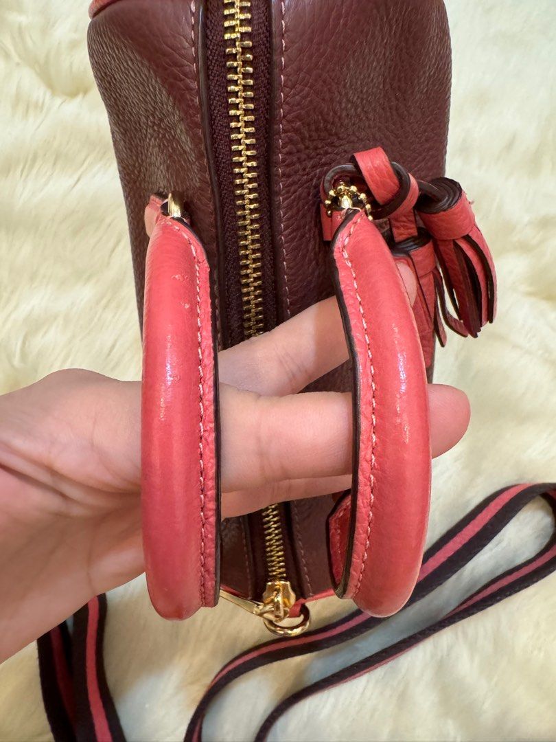 Gucci barrel handbag store