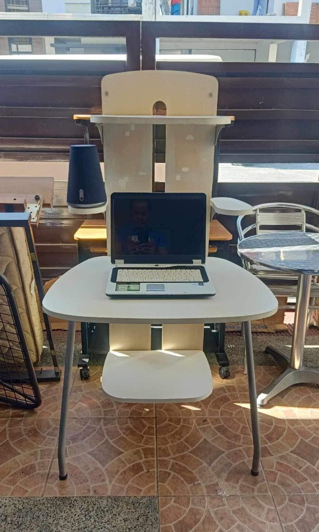 Computer Table, Furniture & Home Living, Office Furniture & Fixtures on ...