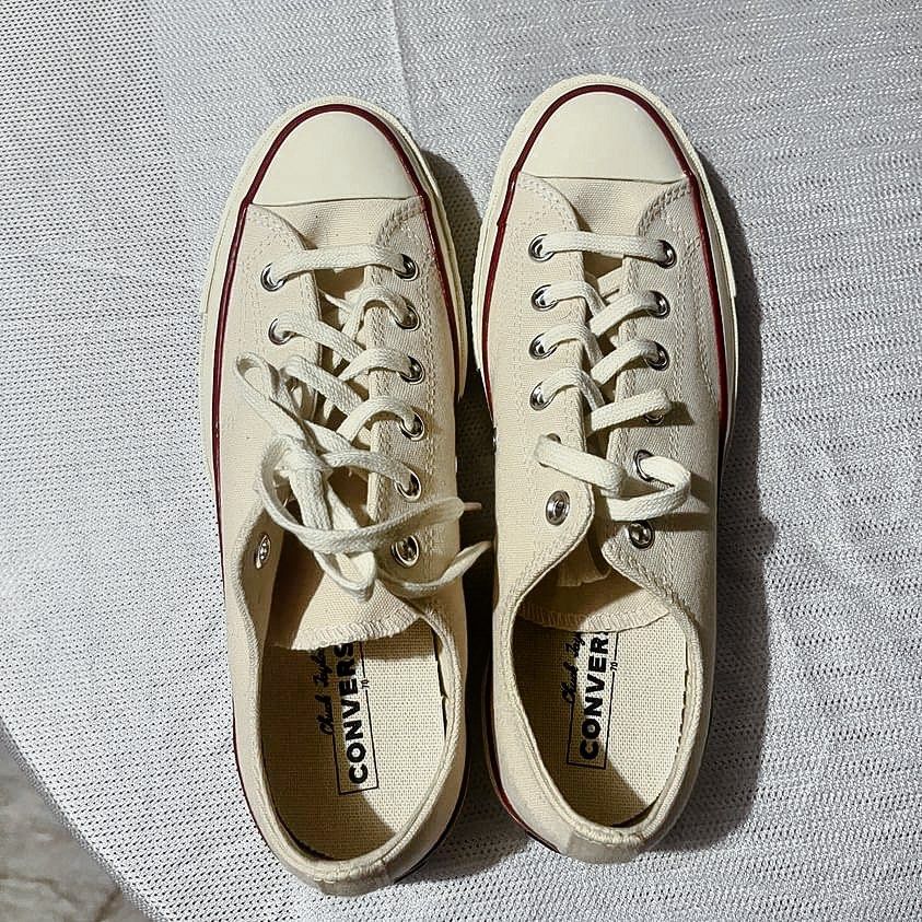 Converse Chuck 70 Low Top (Parchment, US7.5) (Category: Sneakers) located in Quezon City. Submitted by elji_elji (Listing ID 1323849187, Image 3). Description: Chuck 70 Low Top Unisex Color: Parchment (cream/off-white, not white) Size: US7.5 in Mens, US9.5 in Womens Condition: Brand new, never worn. With box. RFS: Size too small (I’m US8.5 on Converse). Got as gift. Location (message me for schedule): QC (Trinoma, SM North, etc) Makati (Greenbelt