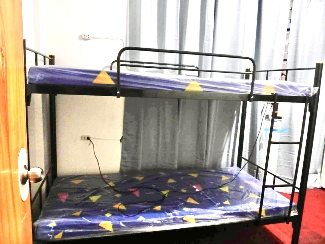 Female Bedspacer - Tramo Pasay (Category: Room Rentals) located in Manila. Submitted by philrental (Listing ID 1323861872, Image 1). Description: Looking for Female Bed Spacer 2 rooms available 4 beds in a room Three shower 1 toilet and bath Location Infront of 5 star bus station close to partas Public trabsporation available Close to MRT and LRT BACLARAN .