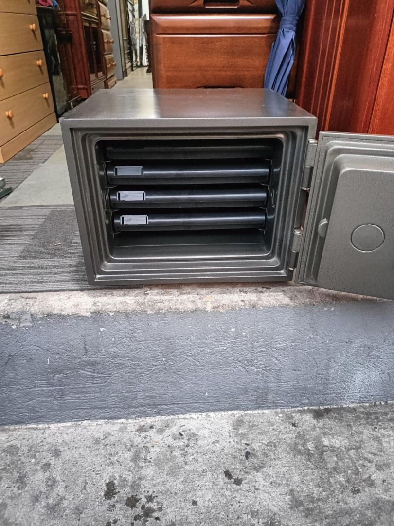 fieproof safety vault key operated only, Furniture & Home Living ...