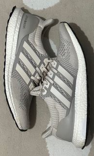 (Category: ) located in . Submitted by fr_a_snkr_rm (Listing ID 1323932488, Image 1). Description: .
