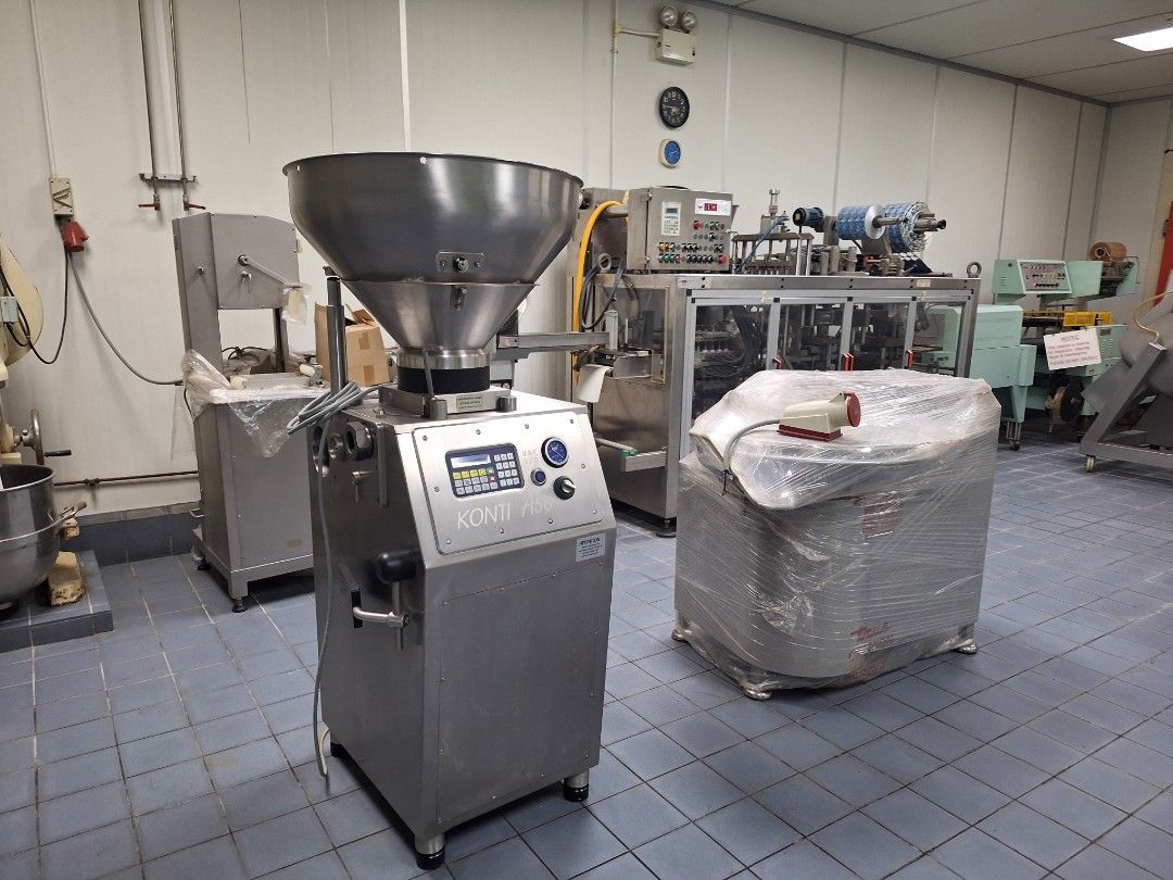 Frey Konti A50 Vacuum Sausage Filler Machine w Hopper, Computers & Tech ...