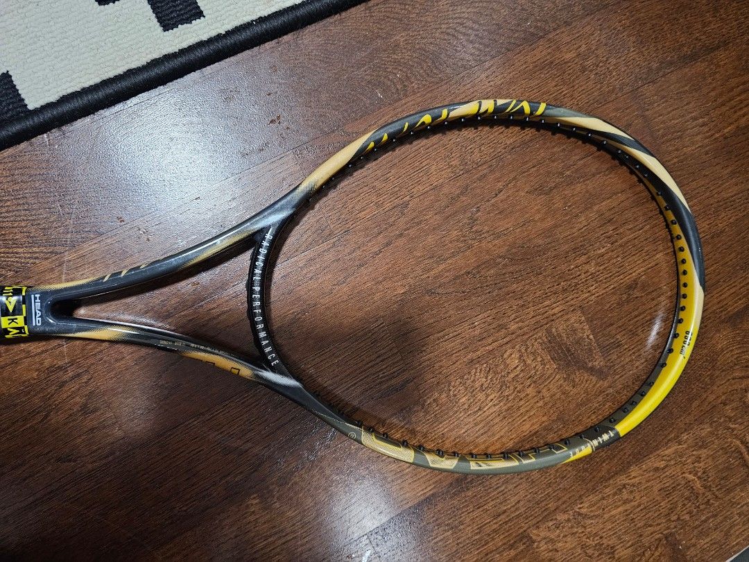 Head Radical Tour 690, Sports Equipment, Sports & Games