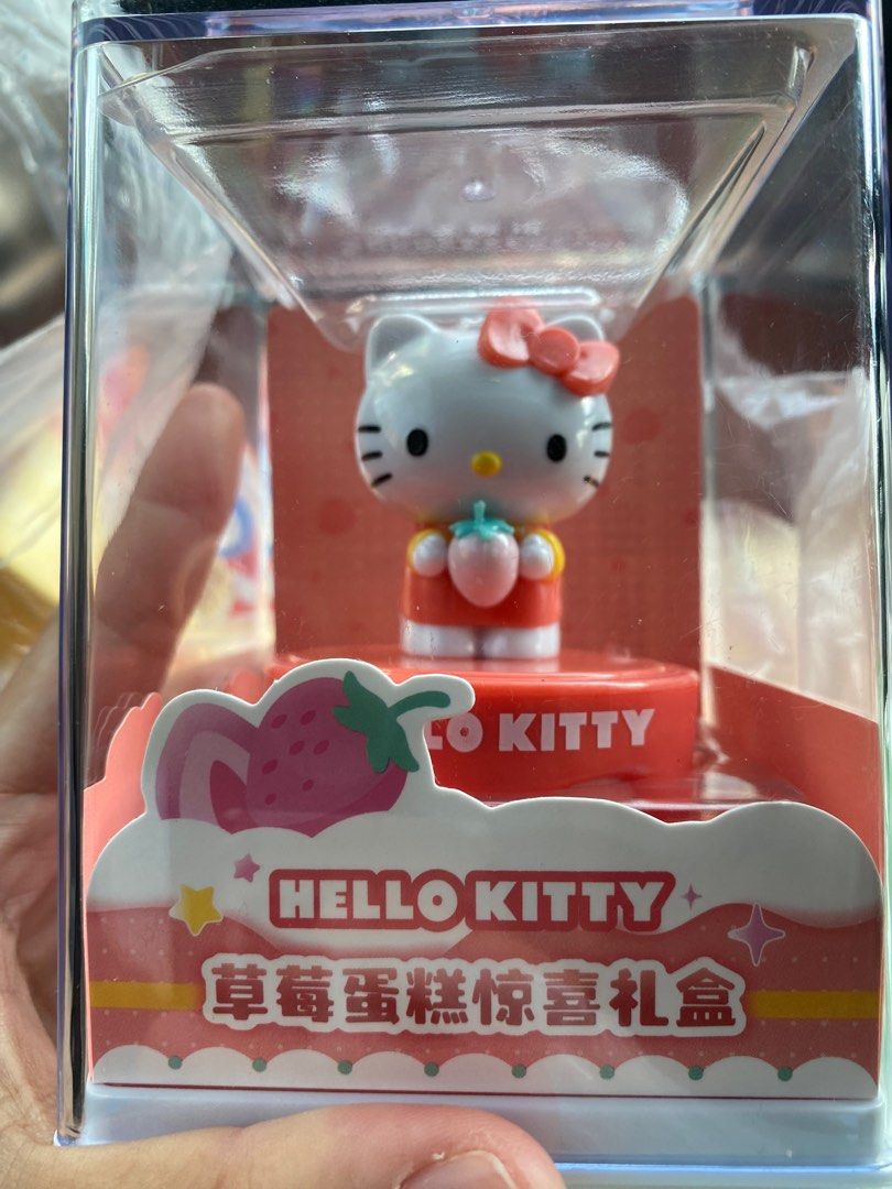 Hello Kitty (Category: Designer & Blind Box Toys) located in Singapore. Submitted by okel345 (Listing ID 1323933478, Image 1). Description: Hello kitty collection. Brand new.