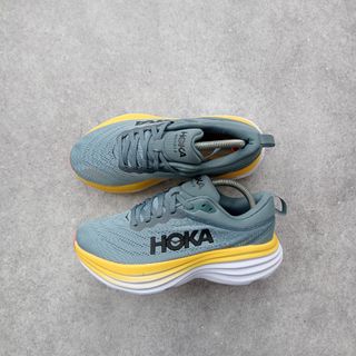 (Kategori: ) berada di . Dikirim oleh tpsneakers_ (ID iklan 1323923013, Gambar 1). Deskripsi: .