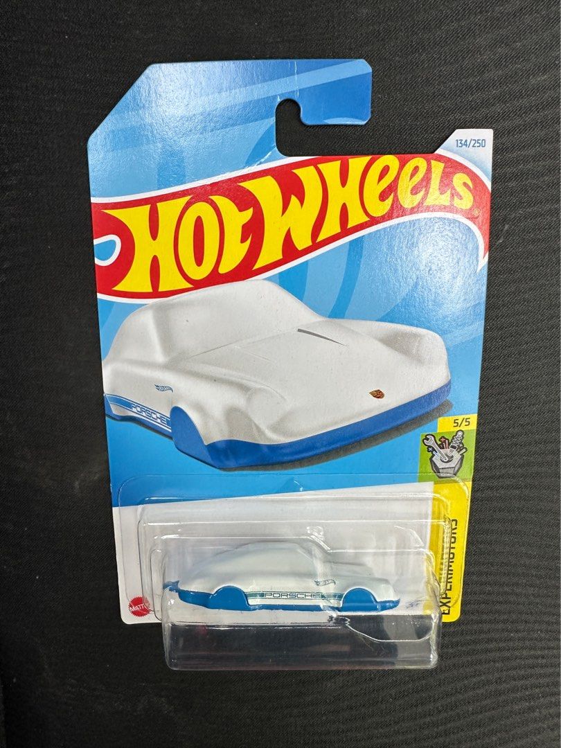 Hotwheels Porsche 911 Carrera Keychain Men s Fashion Watches Accessories Jewelry on Carousell