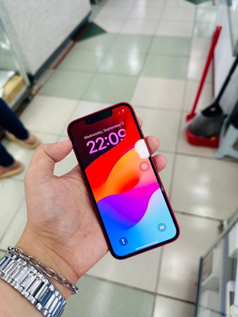 Iphone 13 Mini 512GB OPENLINE 100BH NO ISSUES (Category: iPhone 13 Series) located in San Juan City. Submitted by saabangadgetshop (Listing ID 1323932227, Image 3). Description: Onhand | Pre-owned iPhone 13 Mini 512 100% Battery Health OPENLINE NO HIDDEN ISSUES NO HISTORY OF REPAIR 99%Smooth TEST TO SAWA RESET ALL YOU WANT NOT REFURBISHED AUTHENTIC PHONE ALL WORKING Mode of Payment : ⬇️ ▪️Cash ▪️Bank Transfer ▪️Gcash 📍Installment available here 