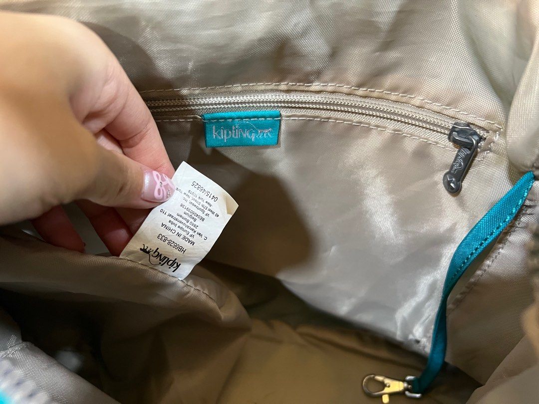 Kipling blue teal shoulder crossbody sling bag (Category: Shoulder Bags) located in Quezon City. Submitted by soymilq (Listing ID 1323863282, Image 2). Description: ♡o。.(✿ฺ。✿ฺ) ౨ৎ No issues ౨ৎ Barely used ౨ৎ Super clean pa ౨ৎ Authentic Kipling ౨ৎ First to pay basis ♡𝙈𝙊𝙋: 𝙂𝙘𝙖𝙨𝙝, 𝙂𝙤𝙏𝙮𝙢𝙚 ♡𝙈𝙊𝘿: 𝙅&𝙏 / 𝙁𝙡𝙖𝙨𝙝 𝙀𝙭𝙥𝙧𝙚𝙨𝙨 / 𝙇𝙖𝙡𝙖𝙢𝙤𝙫𝙚 ( 𝙗𝙪𝙮𝙚𝙧 𝙬𝙞𝙡𝙡 𝙨𝙝𝙤𝙪𝙡𝙙𝙚𝙧 𝙨𝙝𝙞𝙥𝙥𝙞𝙣𝙜 𝙛𝙚𝙚 ) .