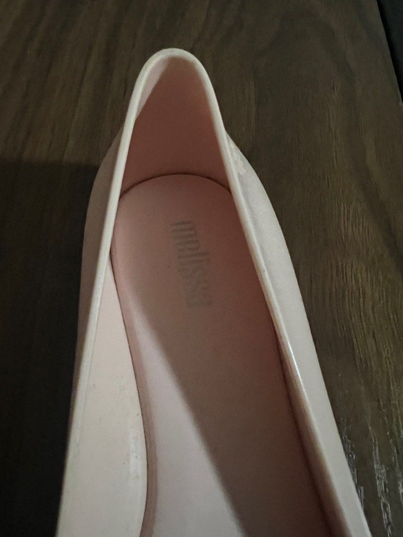 Melissa doll shoes (Category: Flats & Sandals) located in Cebu City. Submitted by quinching (Listing ID 1323902558, Image 3). Description: Used once. Melissa pink doll shoes .