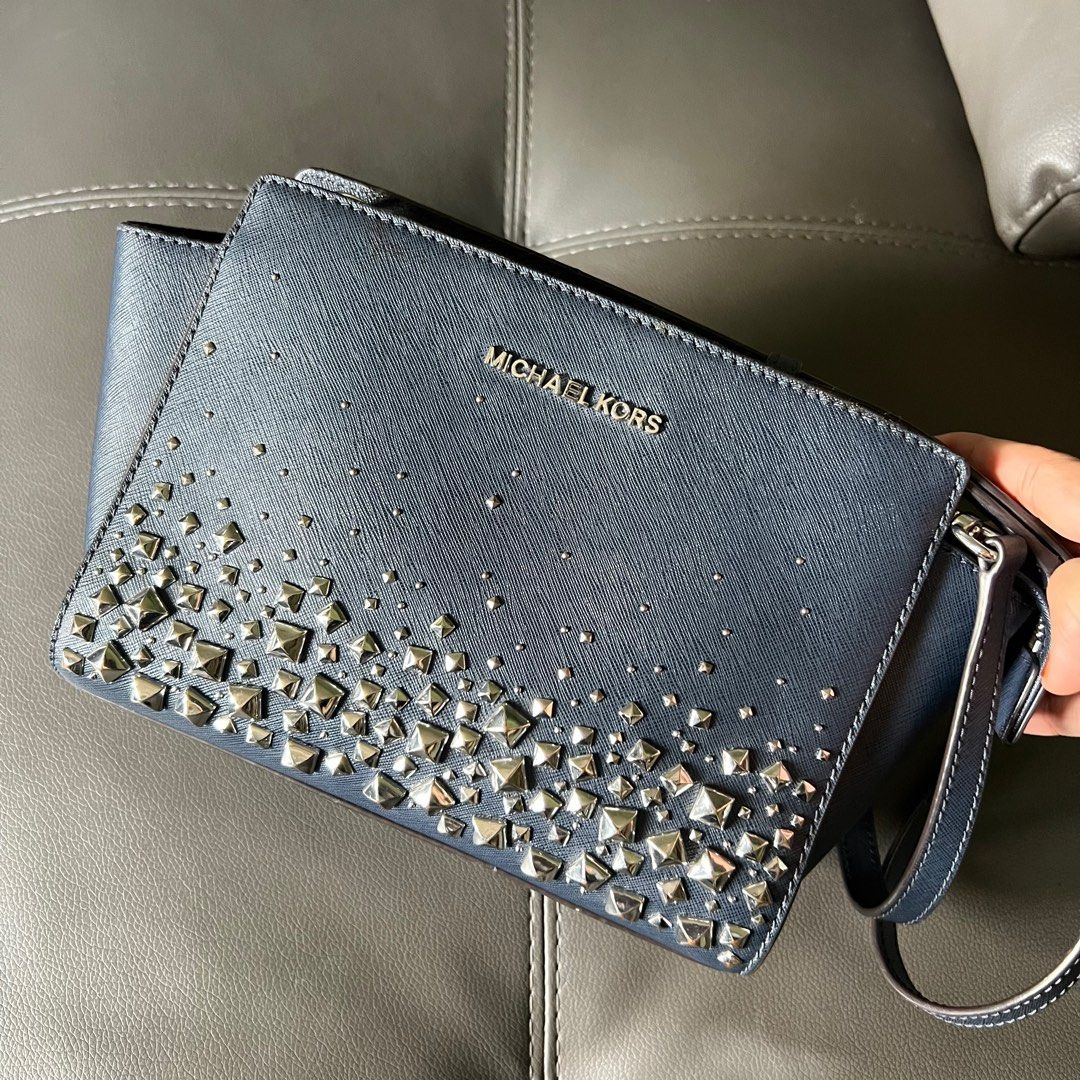 Michael kors selma crossbody Luxury Bags Wallets on Carousell