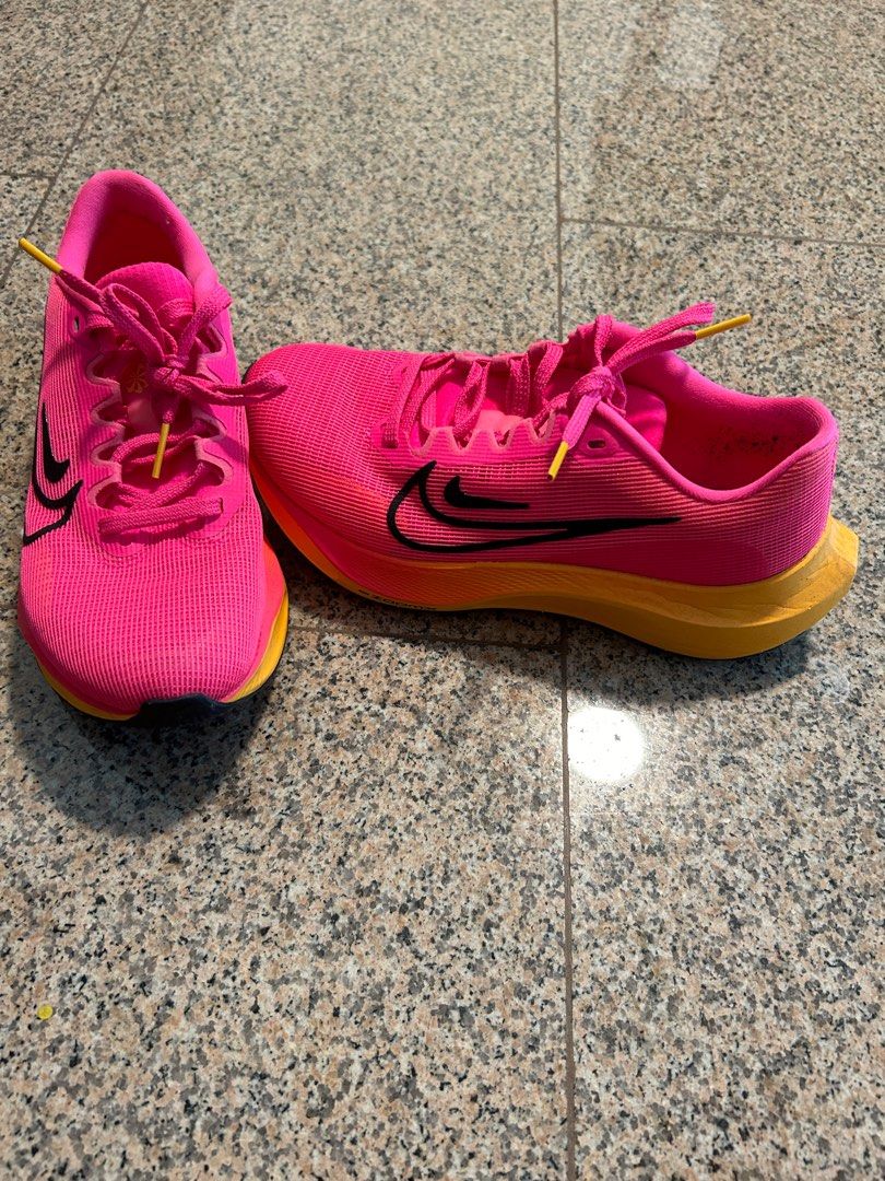 Nike trainers size 3.5 outlet