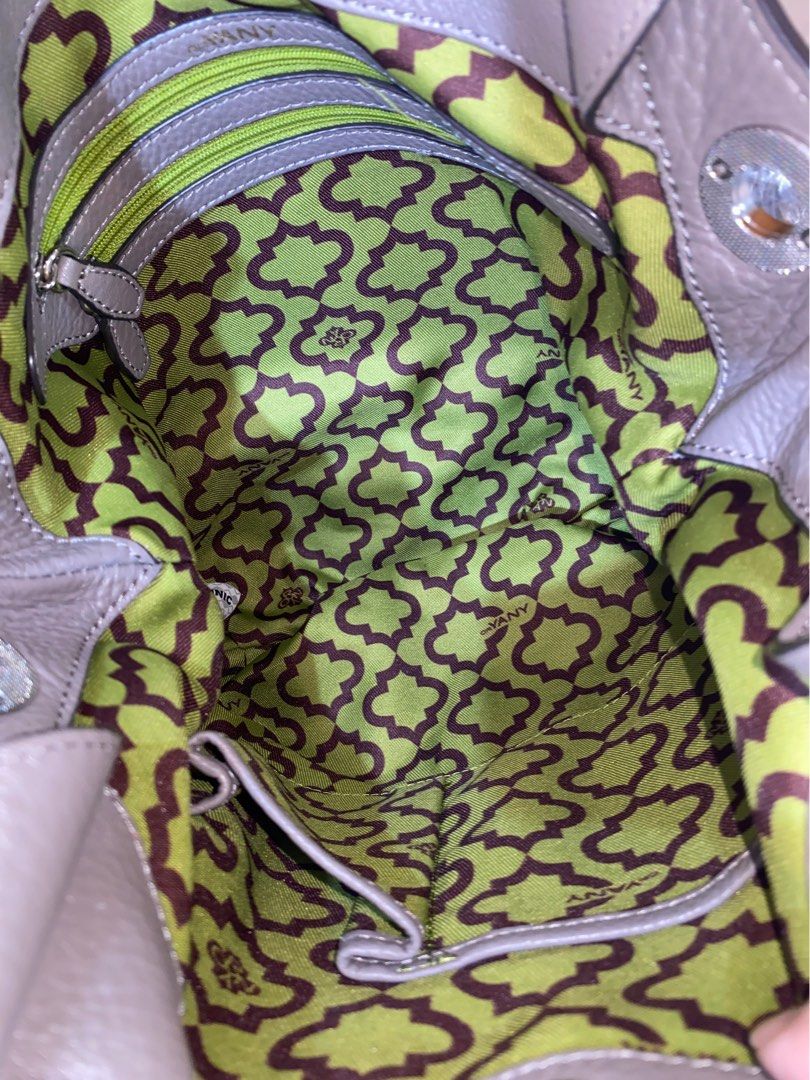 Oryany Convertible Hobo Shoulder Bag (Category: Luxury Bags & Wallets) located in Manila. Submitted by baggsy416 (Listing ID 1323991706, Image 2). Description: Original Oryany New York Good as new 13in x 12in.