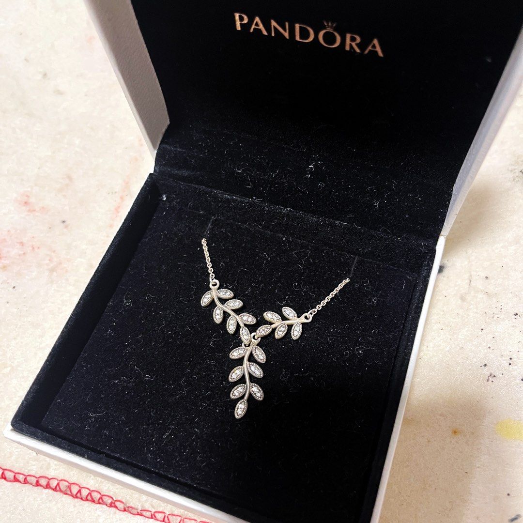 Pandora sparkling leaves necklace sales