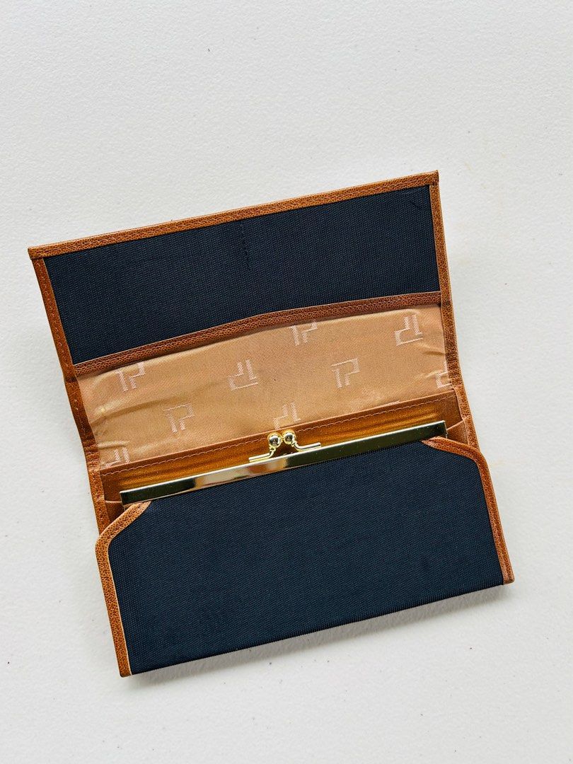 Pola Wallet (Category: Luxury Bags & Wallets) located in Naga. Submitted by cjsurplus (Listing ID 1323988378, Image 2). Description: ⋆｡˚ 𝗣𝗢𝗟𝗔 ˙˖°🧺 ༘ ⋆｡˚ ੈ𑁍༘ᵕ̈ — 10/10 condition ੈ𑁍༘ᵕ̈ — no flaws all goods ੈ𑁍༘ᵕ̈ — bagong bago ੈ𑁍༘ᵕ̈ — ganda ng loob ੈ𑁍༘ᵕ̈ — MANAGE YOUR EXPECTATION UKAY Mine: ₱300 𝓝𝓸𝓽𝓮: 𝗆𝗂𝗇𝖾 𝗇𝗈𝗐, 𝗉𝖺𝗒 𝗍𝗈𝗆𝗈𝗋𝗋𝗈𝗐 𝗉𝗈𝗅𝗂𝖼𝗒! 🍄 𝖫𝗈𝖼𝖺𝗍𝗂𝗈𝗇: 𝖭𝖺𝗀𝖺 𝖢𝗂𝗍𝗒 𝖡𝗂𝖼𝗈𝗅 🍓 — 𝖭𝖮 𝖢𝖮𝖣 — 📦𝖬𝖮𝖣: 𝖥