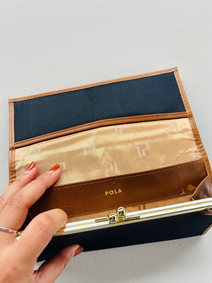 Pola Wallet (Category: Luxury Bags & Wallets) located in Naga. Submitted by cjsurplus (Listing ID 1323988378, Image 3). Description: ⋆｡˚ 𝗣𝗢𝗟𝗔 ˙˖°🧺 ༘ ⋆｡˚ ੈ𑁍༘ᵕ̈ — 10/10 condition ੈ𑁍༘ᵕ̈ — no flaws all goods ੈ𑁍༘ᵕ̈ — bagong bago ੈ𑁍༘ᵕ̈ — ganda ng loob ੈ𑁍༘ᵕ̈ — MANAGE YOUR EXPECTATION UKAY Mine: ₱300 𝓝𝓸𝓽𝓮: 𝗆𝗂𝗇𝖾 𝗇𝗈𝗐, 𝗉𝖺𝗒 𝗍𝗈𝗆𝗈𝗋𝗋𝗈𝗐 𝗉𝗈𝗅𝗂𝖼𝗒! 🍄 𝖫𝗈𝖼𝖺𝗍𝗂𝗈𝗇: 𝖭𝖺𝗀𝖺 𝖢𝗂𝗍𝗒 𝖡𝗂𝖼𝗈𝗅 🍓 — 𝖭𝖮 𝖢𝖮𝖣 — 📦𝖬𝖮𝖣: 𝖥