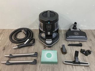(Category: ) located in . Submitted by bestbuyvacuum (Listing ID 1323956041, Image 1). Description: .