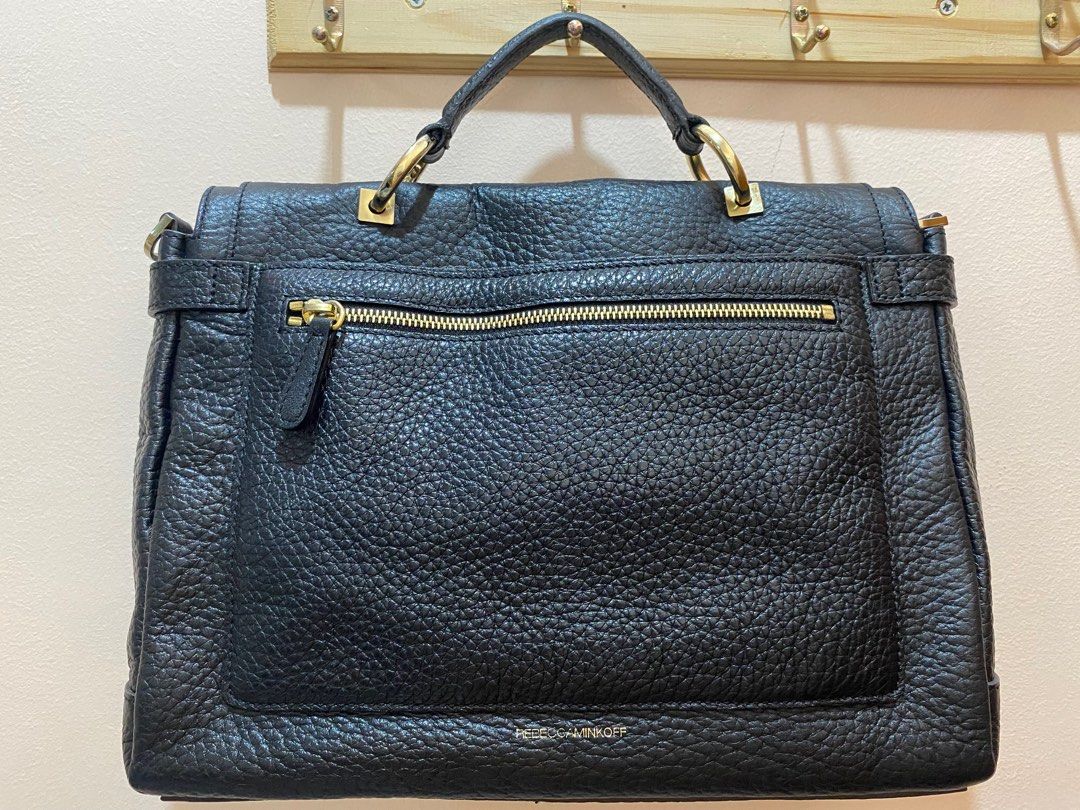 Rebecca Minkoff Convertible Shoulder Bag (Category: Luxury Bags & Wallets) located in Manila. Submitted by baggsy416 (Listing ID 1323992040, Image 2). Description: Original Rebecca Minkoff Visible signs of use on turnlock and hardwares Leather is still in very good condition.