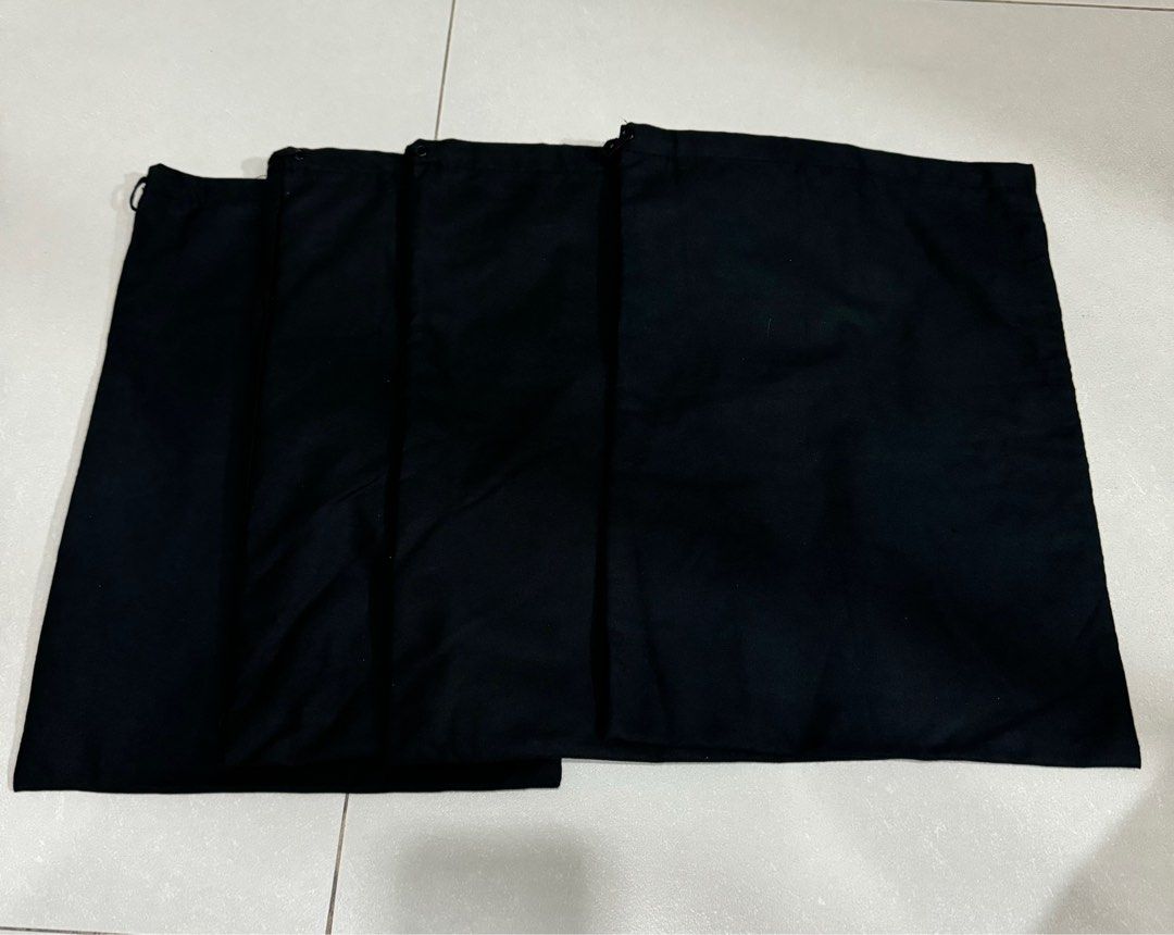 Authentic Saint Laurent Paris shoes dust bag (Category: Luxury Bags & Wallets) located in Manila. Submitted by chinchinshaven (Listing ID 1323912358, Image 3). Description: 2pcs sold . 2pcs available Guaranteed authentic Size: width 25.5cm height 36.5cm.