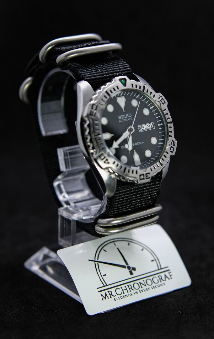 Seiko Mod Scuba Divers (Category: Luxury Watches) located in Manila. Submitted by rafael_lesaguis (Listing ID 1323926983, Image 2). Description: BRANDNEW (Never-yet-worn) Seiko Mod Scuba Divers Movement: Seiko NH36 Automatic Day/Date Feature with hacking seconds and winding NATO Strap Dial: Seiko logo Matte Black Dialwith day/date window Glass: Sapphire scratch resistant Hands: Scuba Divers Style Timegrapher calibrated Seals and gaskets lubricate
