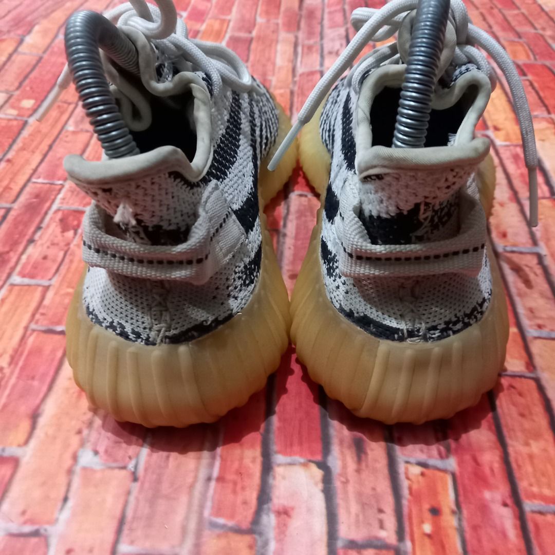 Harga sepatu adidas yeezy boost 350 v2 zebra shop