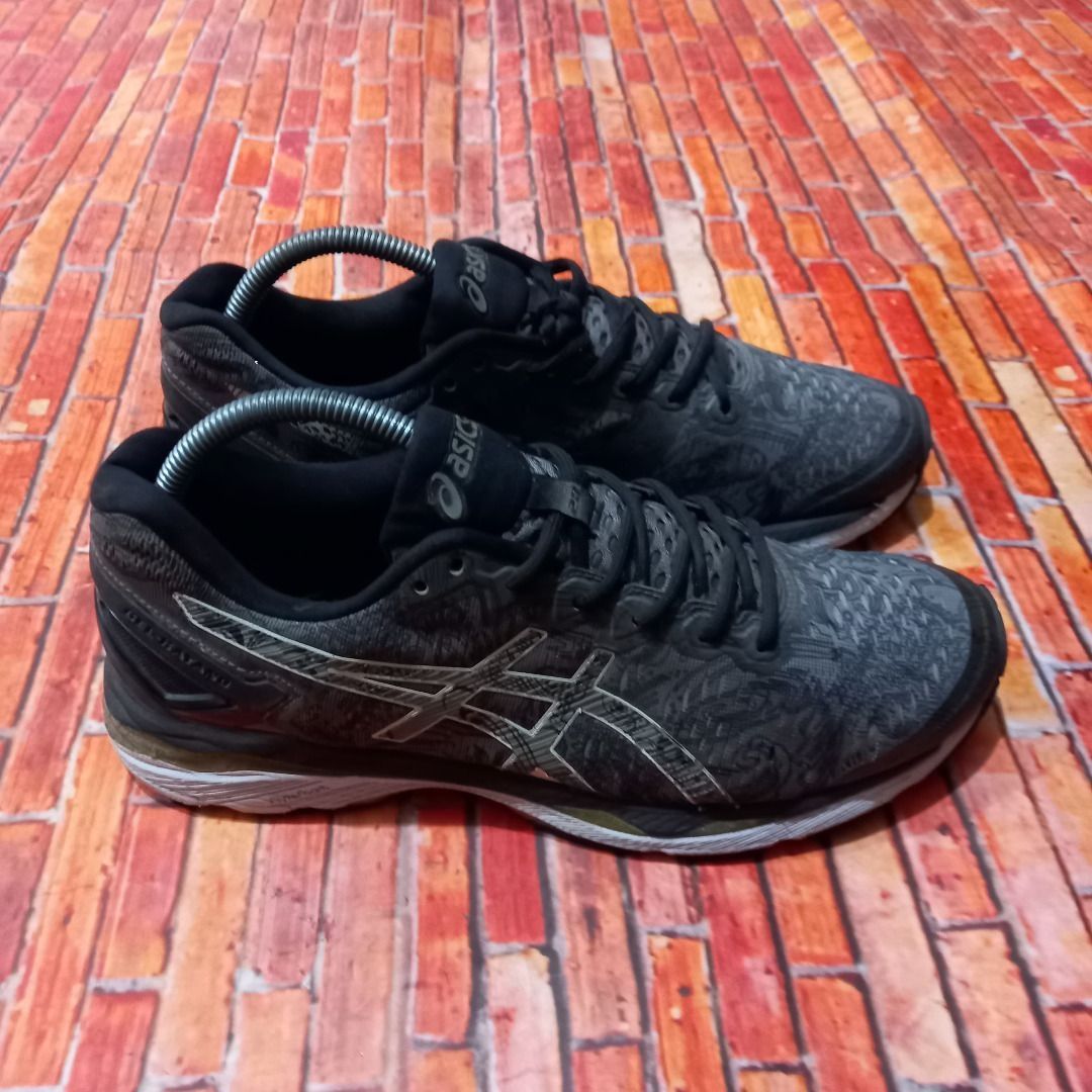 Sepatu Asics Gel Kayano 23 Lite Show Carbon size 41 5 Fesyen Pria Sepatu Sneakers di Carousell