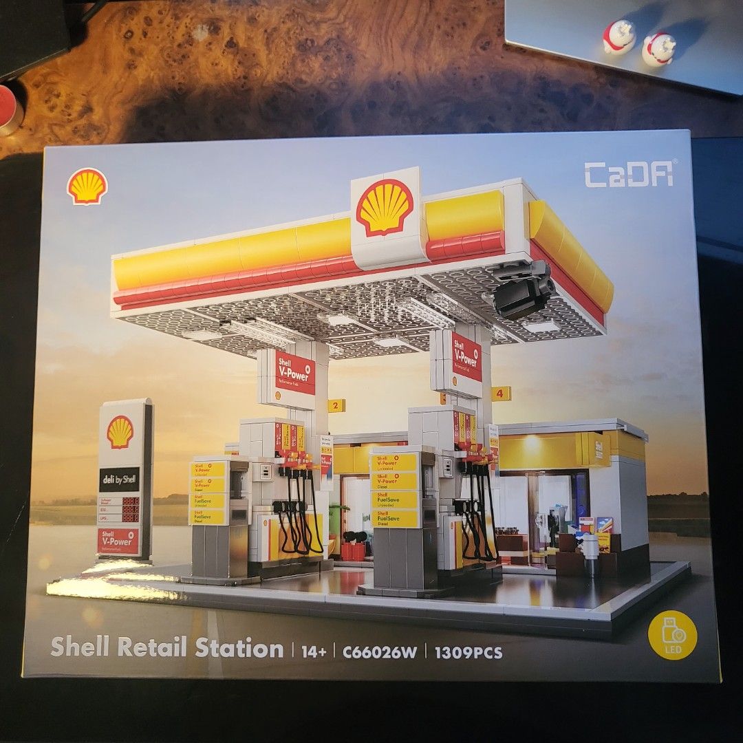 Shell Retail Station Lego 1309 pieces, Hobbies & Toys, Toys & Games on ...