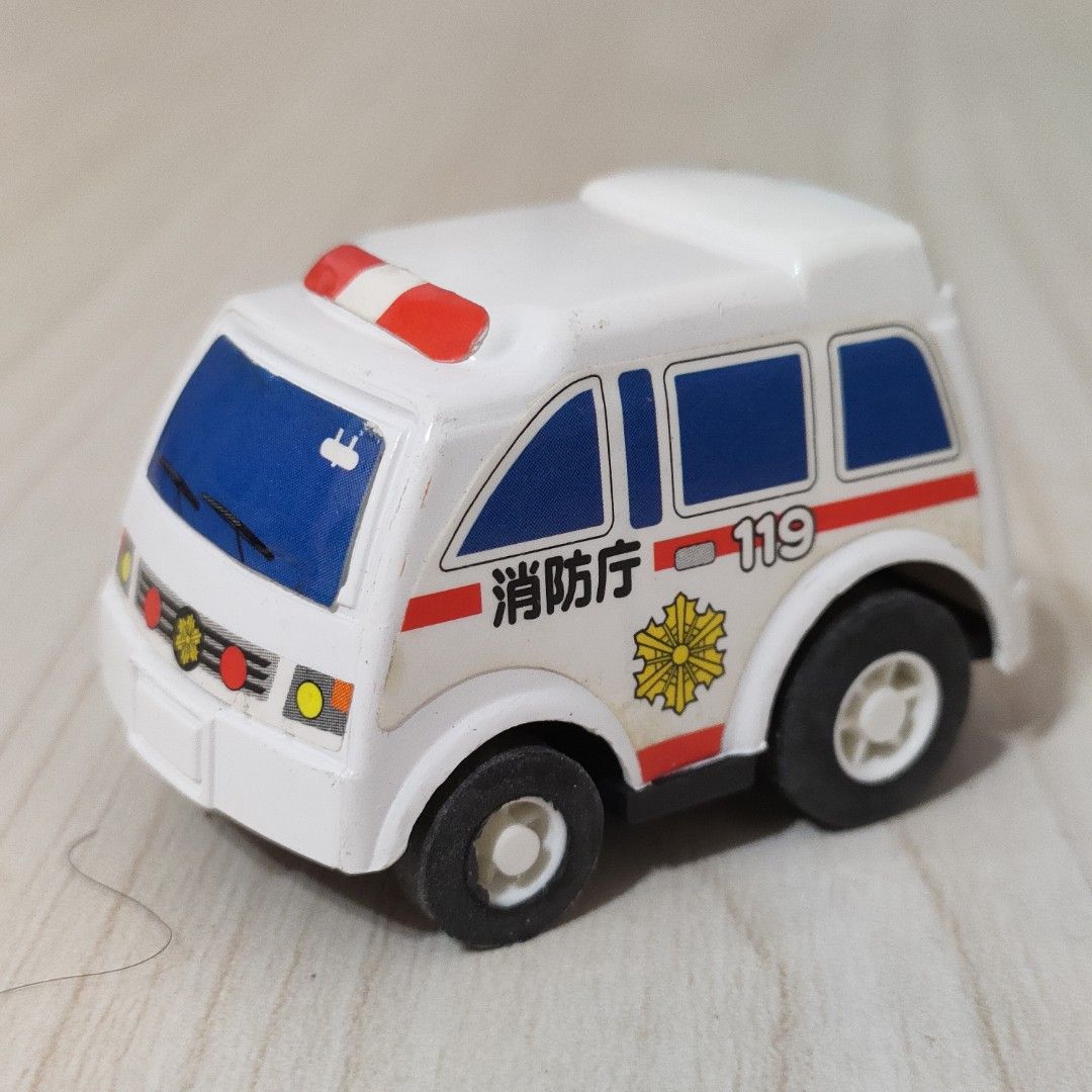 Small Collectible Pullback Ambulance Toy Car 2 (Category: Vehicle & Diecast Models) located in Antipolo. Submitted by bhabiegraciefashionlab (Listing ID 1323952603, Image 1). Description: ✨🚑 Small Collectible Pullback Ambulance Toy Car 2🚑✨ 💸₱80 🚨Preloved still in very good condition 🚨Pullback, working 🚨From Japan 🚨Material : Plactic 🚨Actual photos posted, what you see is what you get 😊 ✨Battery is for size comparison only 💸 Gcash • BDO 