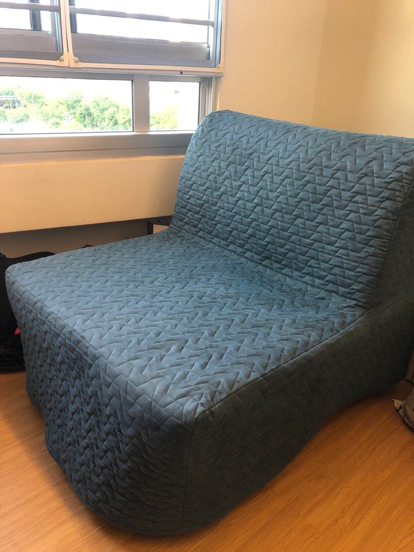 Sofa Bed (Category: Bed Frames & Mattresses) located in Singapore. Submitted by kimpteoradactyl (Listing ID 1323926514, Image 1). Description: .