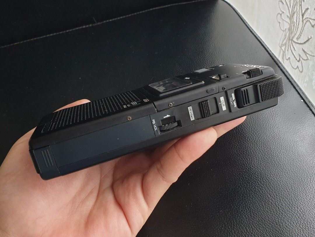 Sony M-201 Microcassette Corder (Category: Portable Music Players) located in Quezon City. Submitted by WasalakTwo (Listing ID 1323920466, Image 3). Description: Bought in Japan Power OK but not responsive As is where is Open for delivery nationwide.