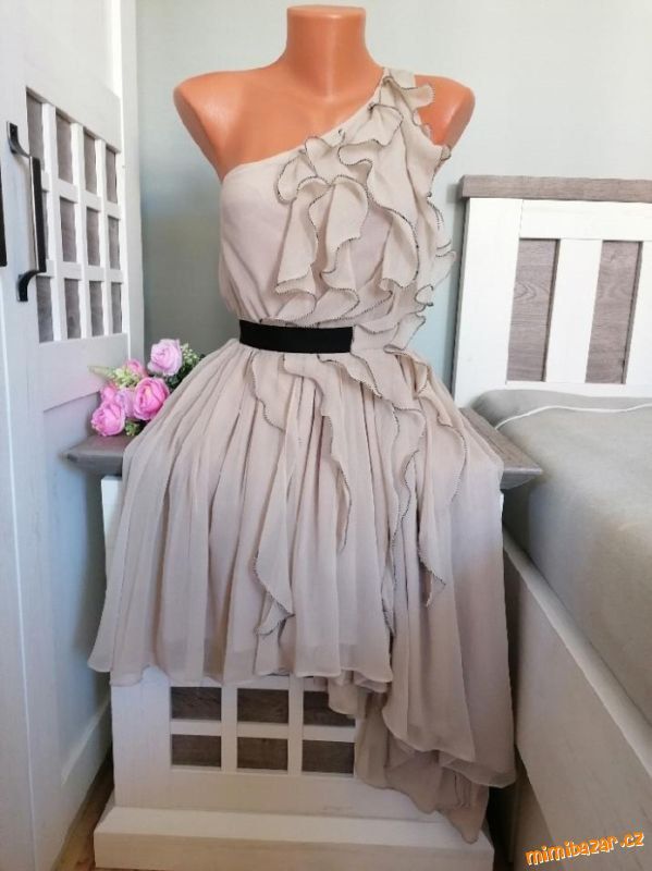 Topshop Ruffles Waterfall One Shoulder Dress Women s Fashion Dresses Sets Dresses on Carousell