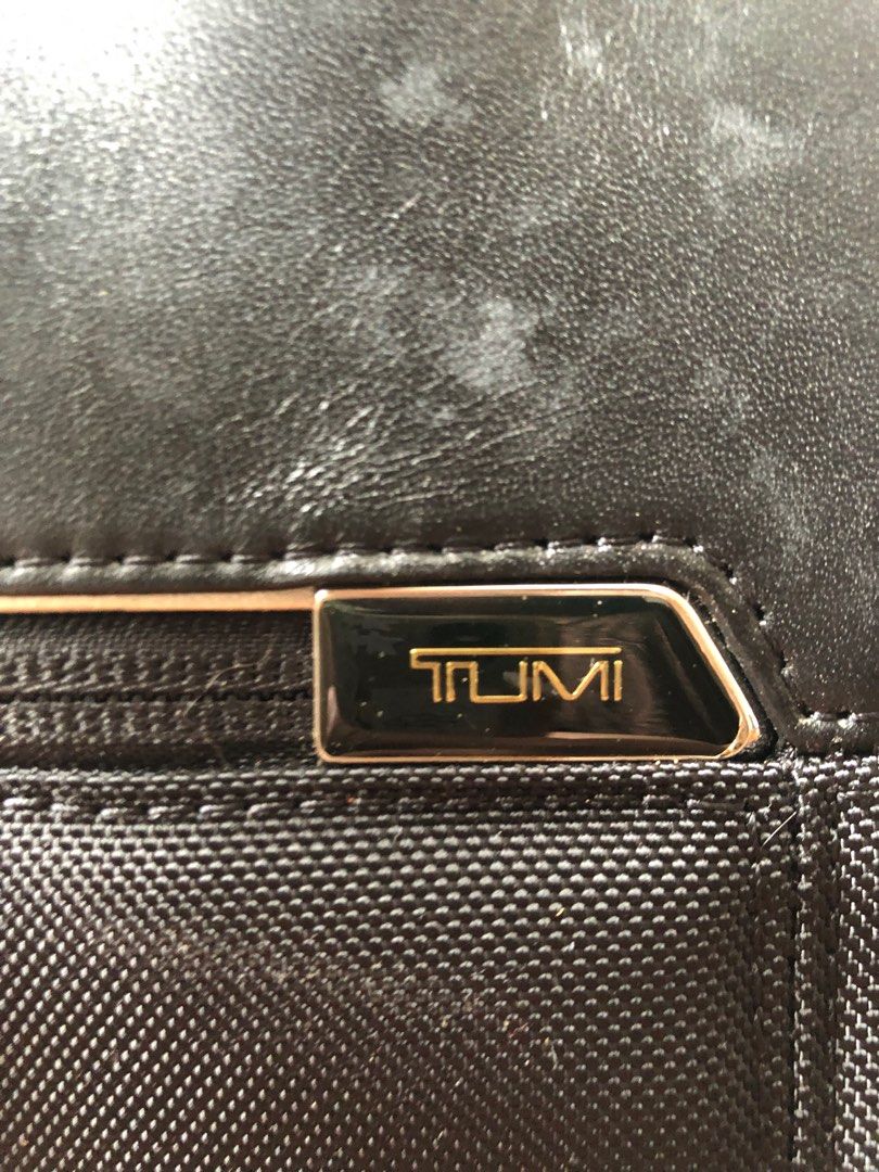 Tumi barkley brief 2025