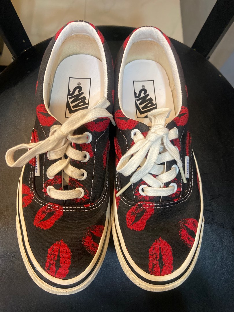 Red era 95 vans hot sale