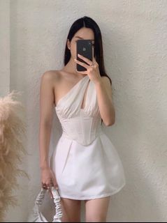 (Category: ) located in . Submitted by nguyentue (Listing ID 1323907823, Image 1). Description: .