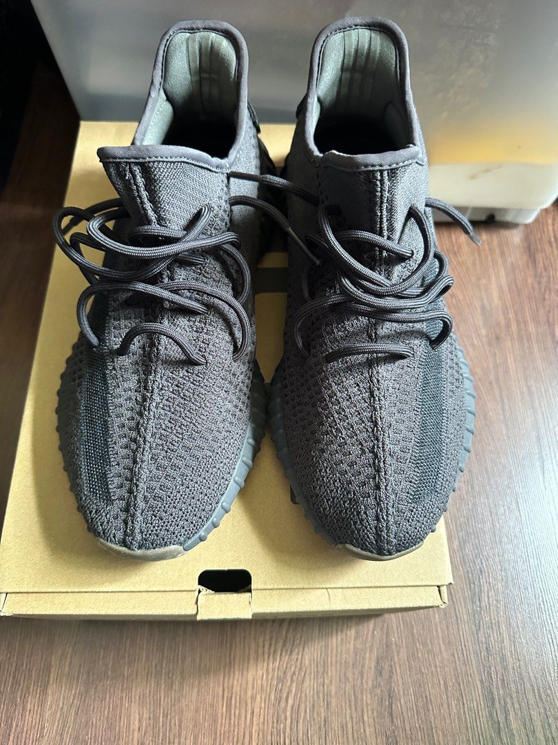 Yeezy us12 top