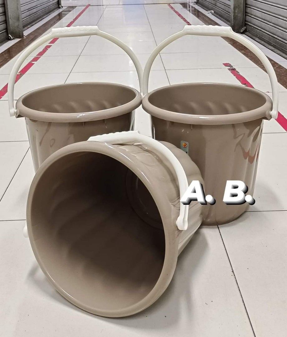 22Liters Plastic Timba (Category: Bathroom & Kitchen Fixtures) located in Manila. Submitted by homewaresuppliers_20 (Listing ID 1324029662, Image 1). Description: .