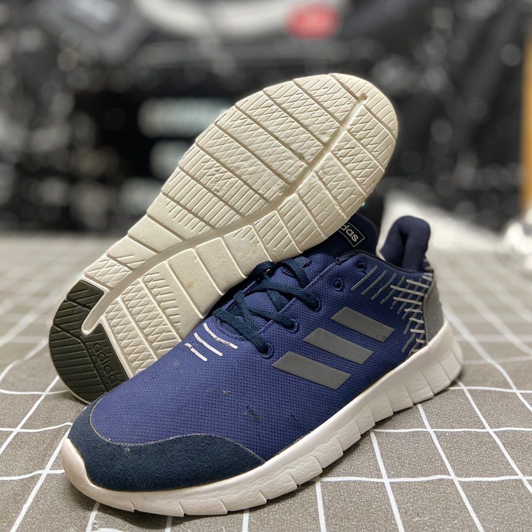Adidas asweerun running top