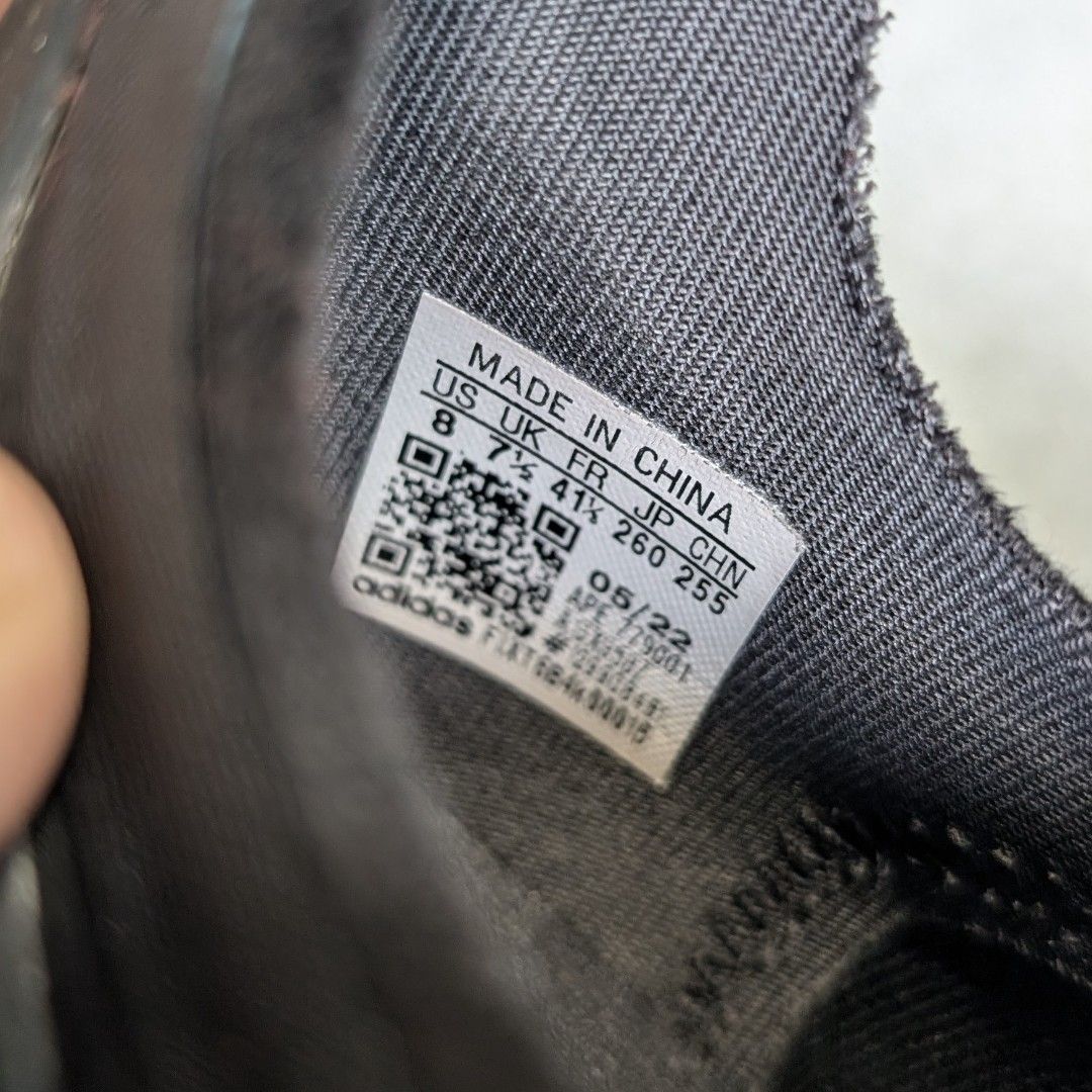 US8 UK7. 5 26cm Adidas NMD V3 Triple black