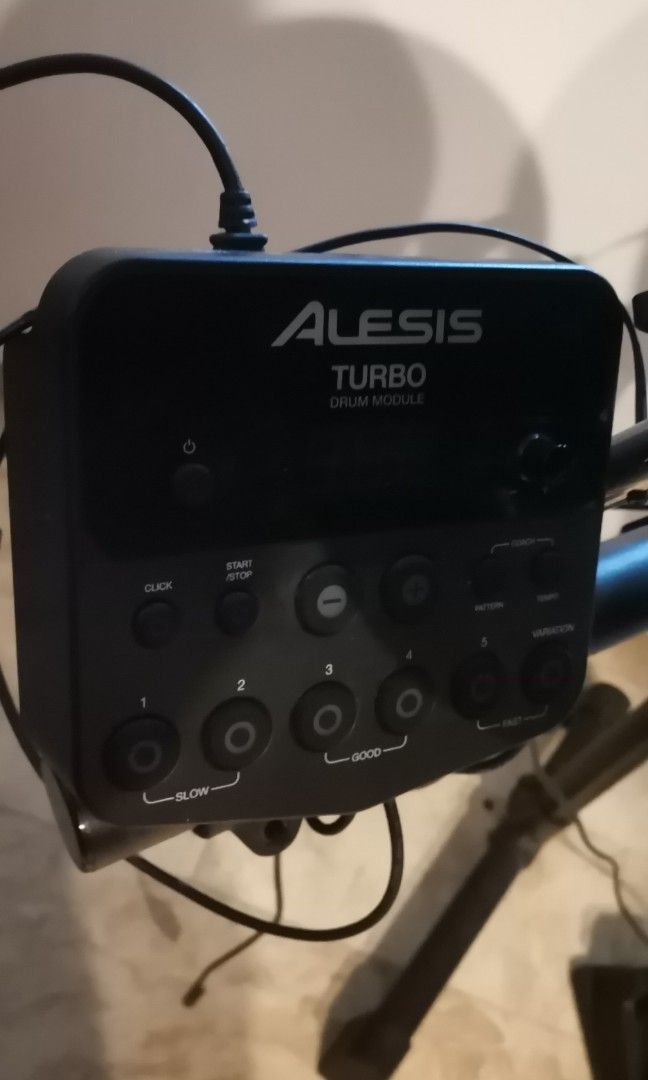 Alesis turbo (Category: Musical Instruments) located in Quezon City. Submitted by simplelang22 (Listing ID 1324010849, Image 3). Description: Hindi nagamit. Nego No box. Naiwan after lipat bahay Swap to iphone 13.