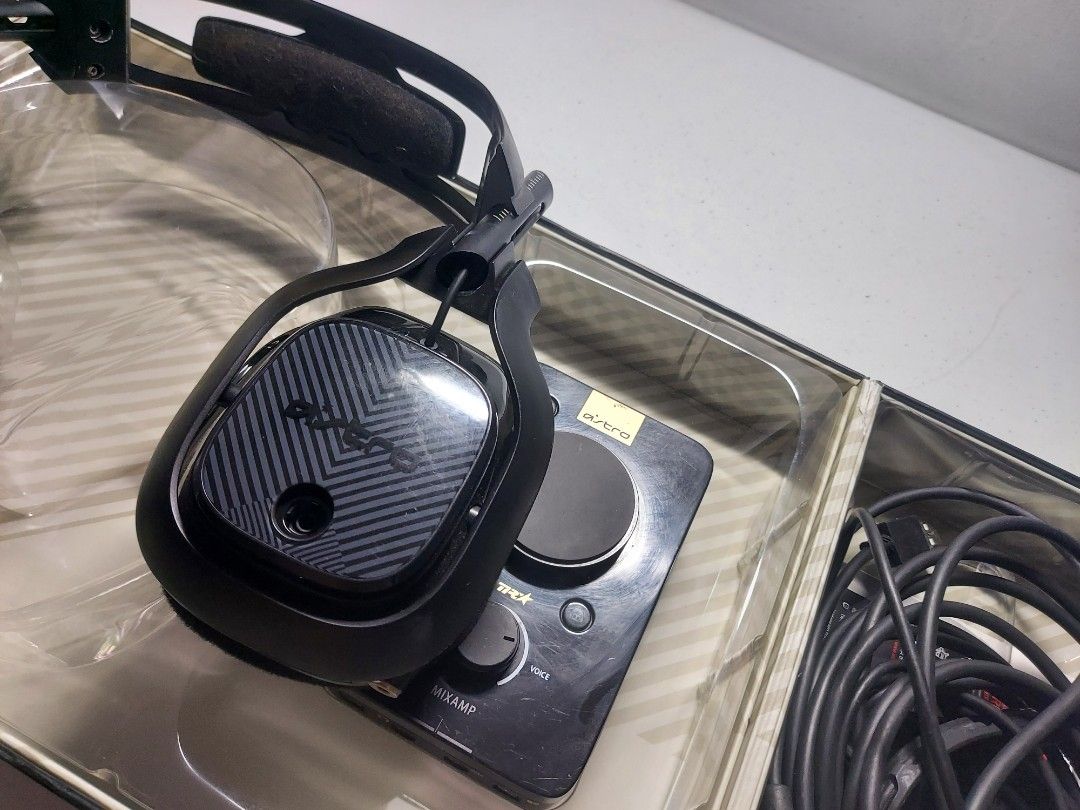 Astro A40 +Mixamp Pro Gaming Headphone (Category: Headphones & Headsets) located in Taguig. Submitted by potato_corner (Listing ID 1324068063, Image 2). Description: Astro A40 +Mixamp Pro( Logitech ) Australian mall pull out Used demo unit Complete accesories Box Manual No issue.