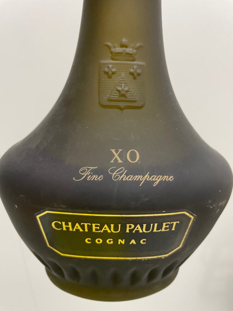 Chateau Paulet Cognac XO Fine Champagne 黑色磨砂超長頸趣味收藏舊酒瓶一個, 興趣及遊戲, 收藏品及紀念品,  古董收藏- Carousell