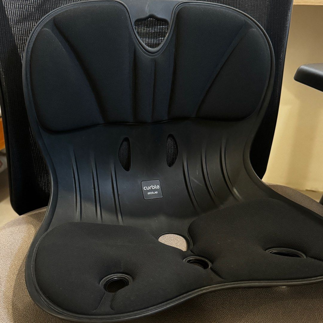 Curble Wider posture corrector (Category: Office Furniture & Fixtures) located in San Fernando. Submitted by on_repeat (Listing ID 1324077458, Image 2). Description: HIGHLY RECOMMEND. Issue: aesthetics as seen in photo. Scratches since I used this with a decorative chair to make it ergonomic. Works perfect. Rfs: gifted an ergo chair.